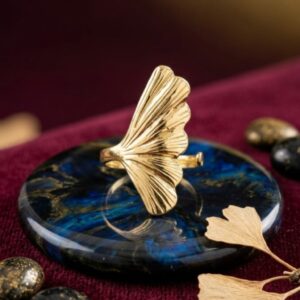 Fan Shaped Ring