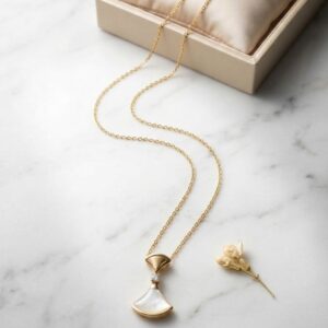 Classic Gold Fan Charm