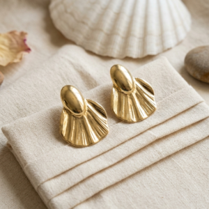Gold Fan Stud