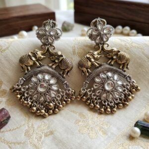 Sunehri Gaj Jhumka