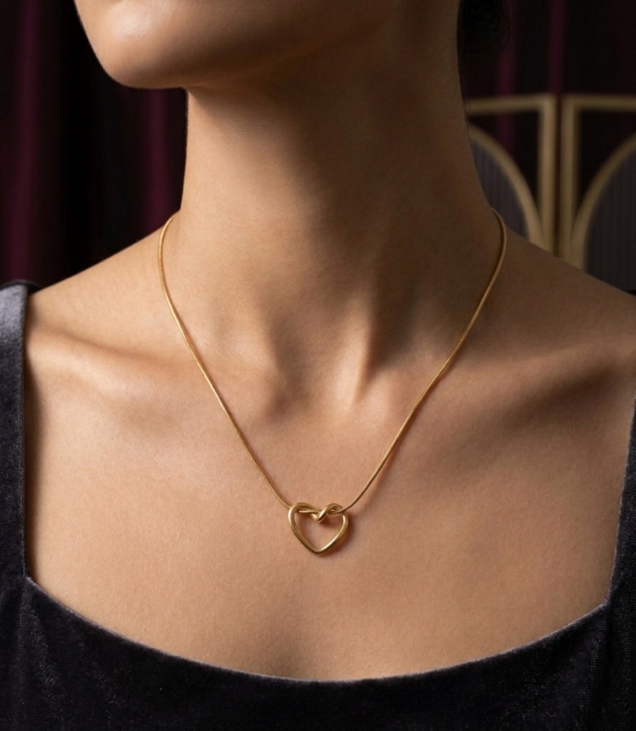 Eternal Heart Pendant Necklace - Image 2